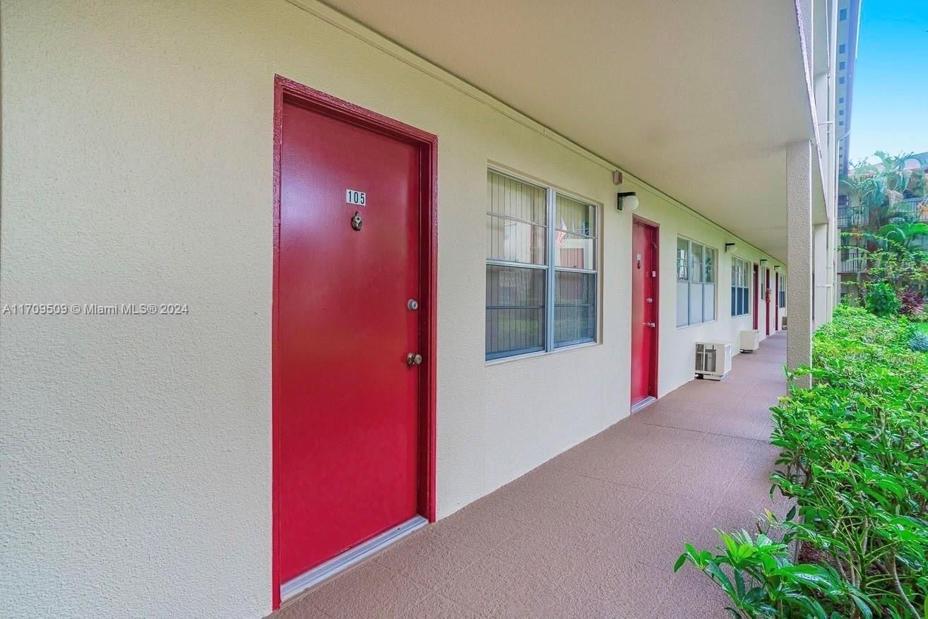 Real estate property located at 251 134th Way #105M, Broward, NEW HAMPTON, Pembroke Pines, FL