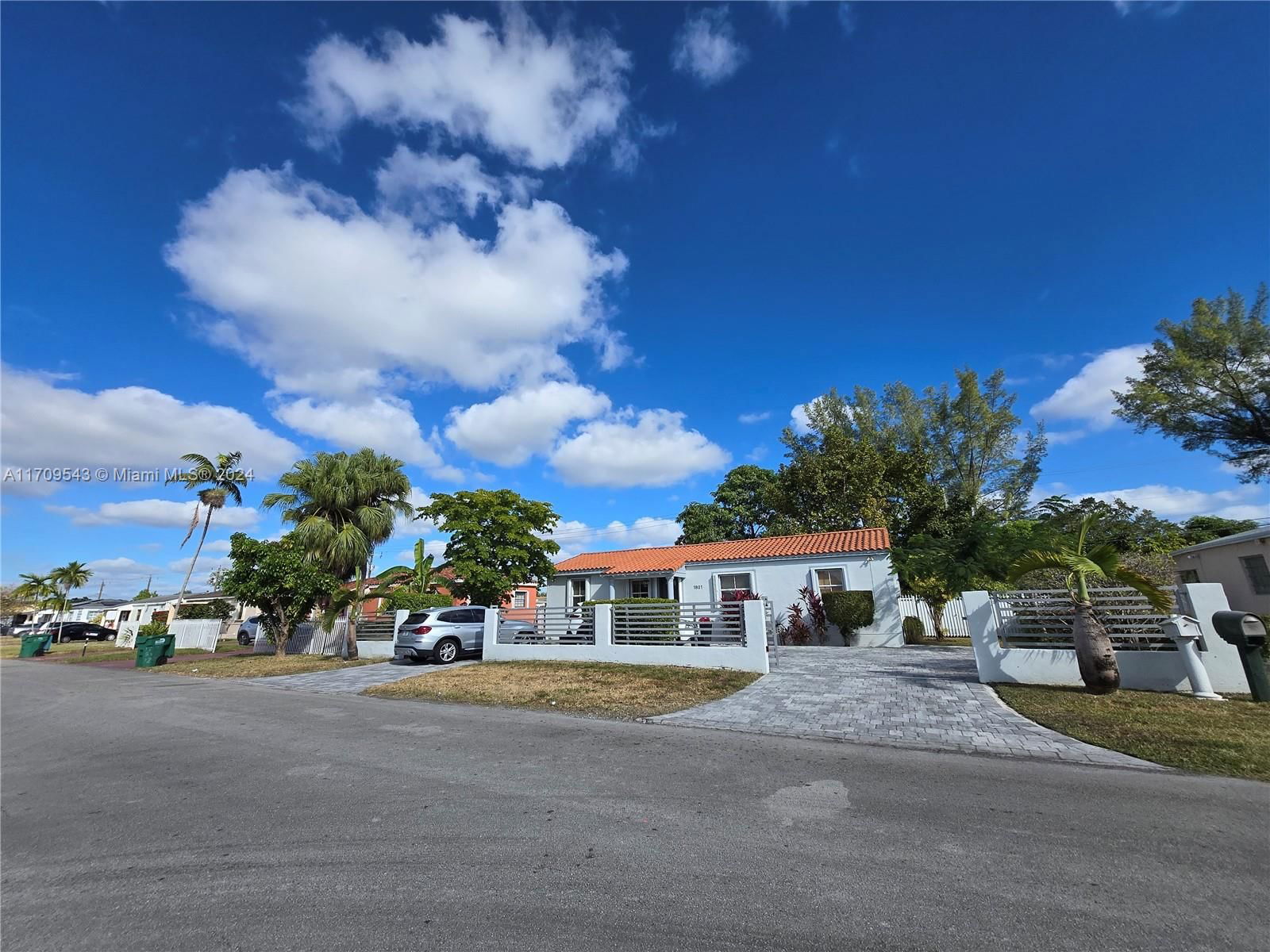 Real estate property located at 1801 72nd Ct, Miami-Dade, HARWOOD VILLAGE, Miami, FL