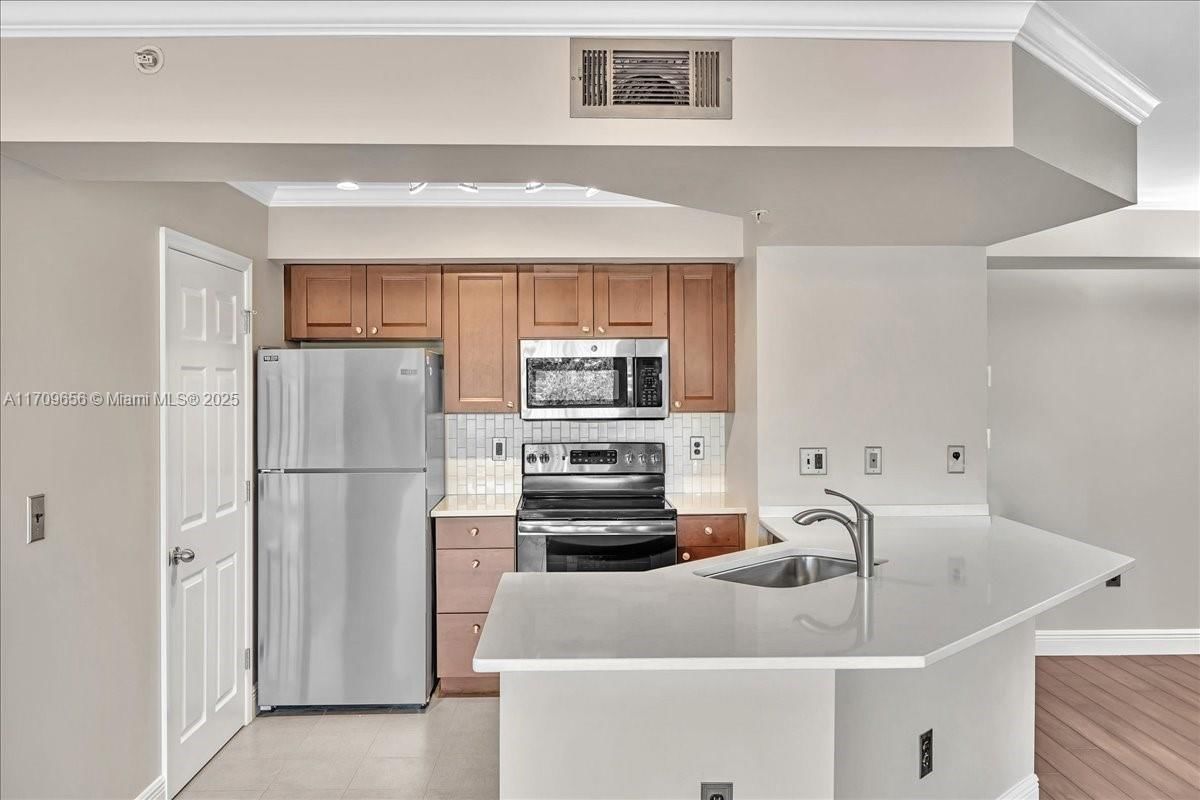 Real estate property located at 3659 Adriatic Ln #305, Martin, Portofino At Jensen Beach, Jensen Beach, FL