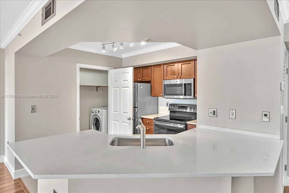 Real estate property located at 3659 Adriatic Ln #305, Martin, Portofino At Jensen Beach, Jensen Beach, FL