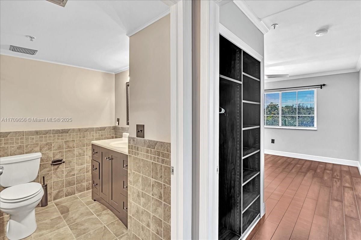 Real estate property located at 3659 Adriatic Ln #305, Martin, Portofino At Jensen Beach, Jensen Beach, FL