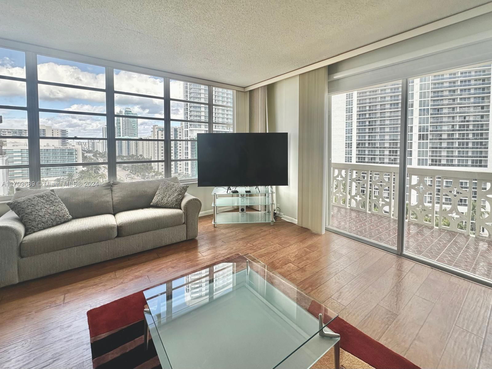 Real estate property located at 1825 Ocean Dr PH-1, Broward, IMPERIAL TOWERS CONDO, Hallandale Beach, FL