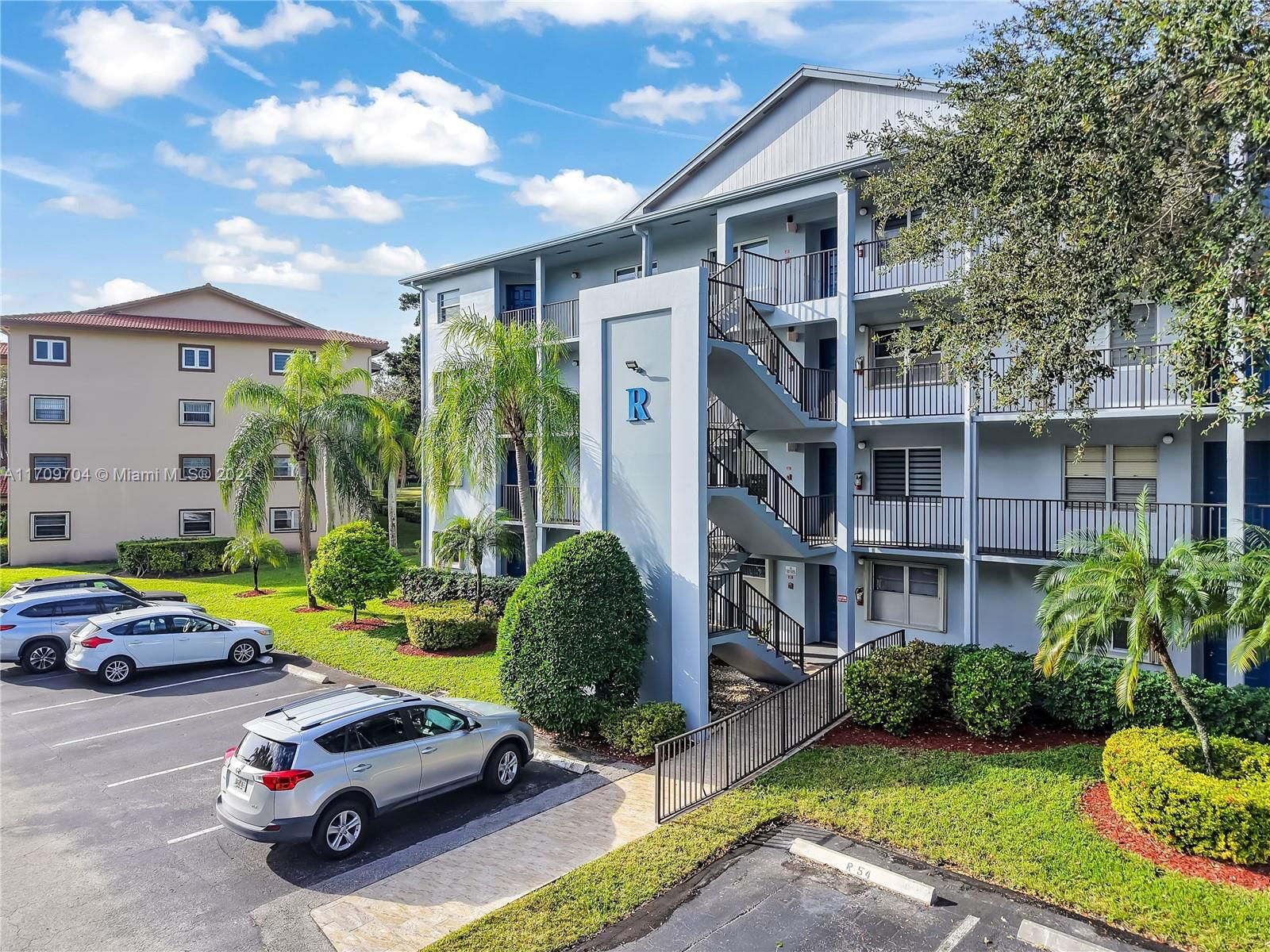 Real estate property located at 900 125th Way #304R, Broward, BUCKINGHAM EAST AT CENTUR, Pembroke Pines, FL