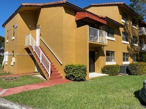 Real estate property located at 15500 80th St A-103, Miami-Dade, THE COURTS AT KENDALL CON, Miami, FL