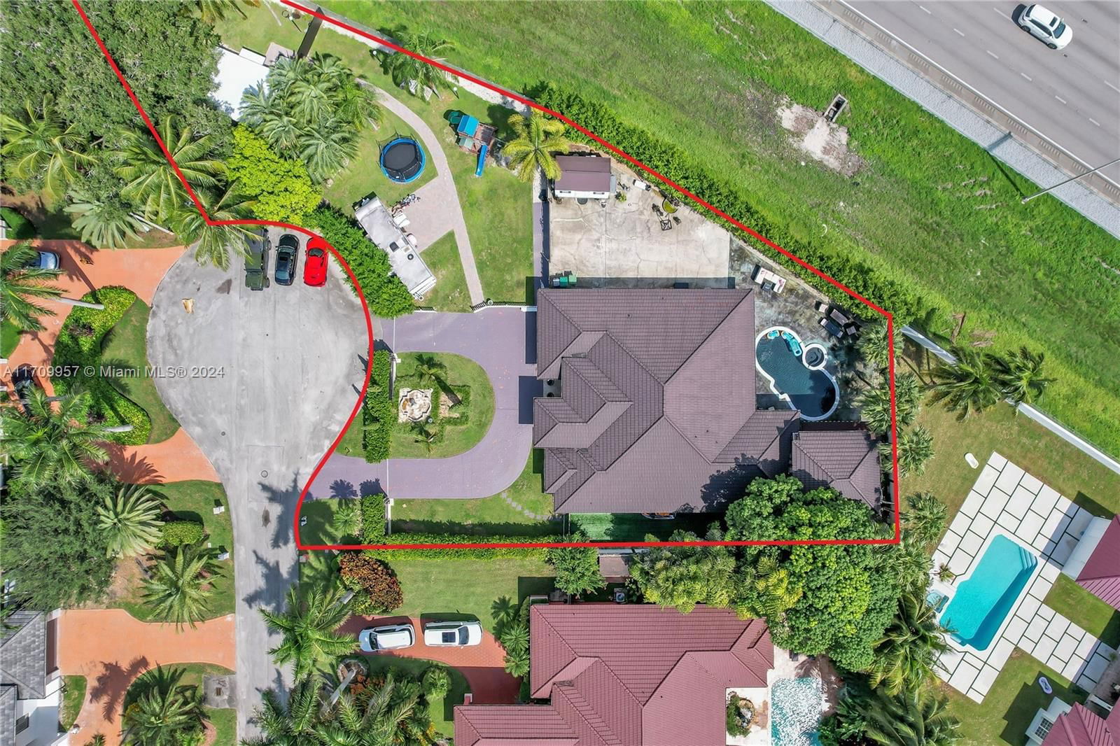 Real estate property located at 12022 77th Ter, Miami-Dade, SHARON ESTATES, Miami, FL