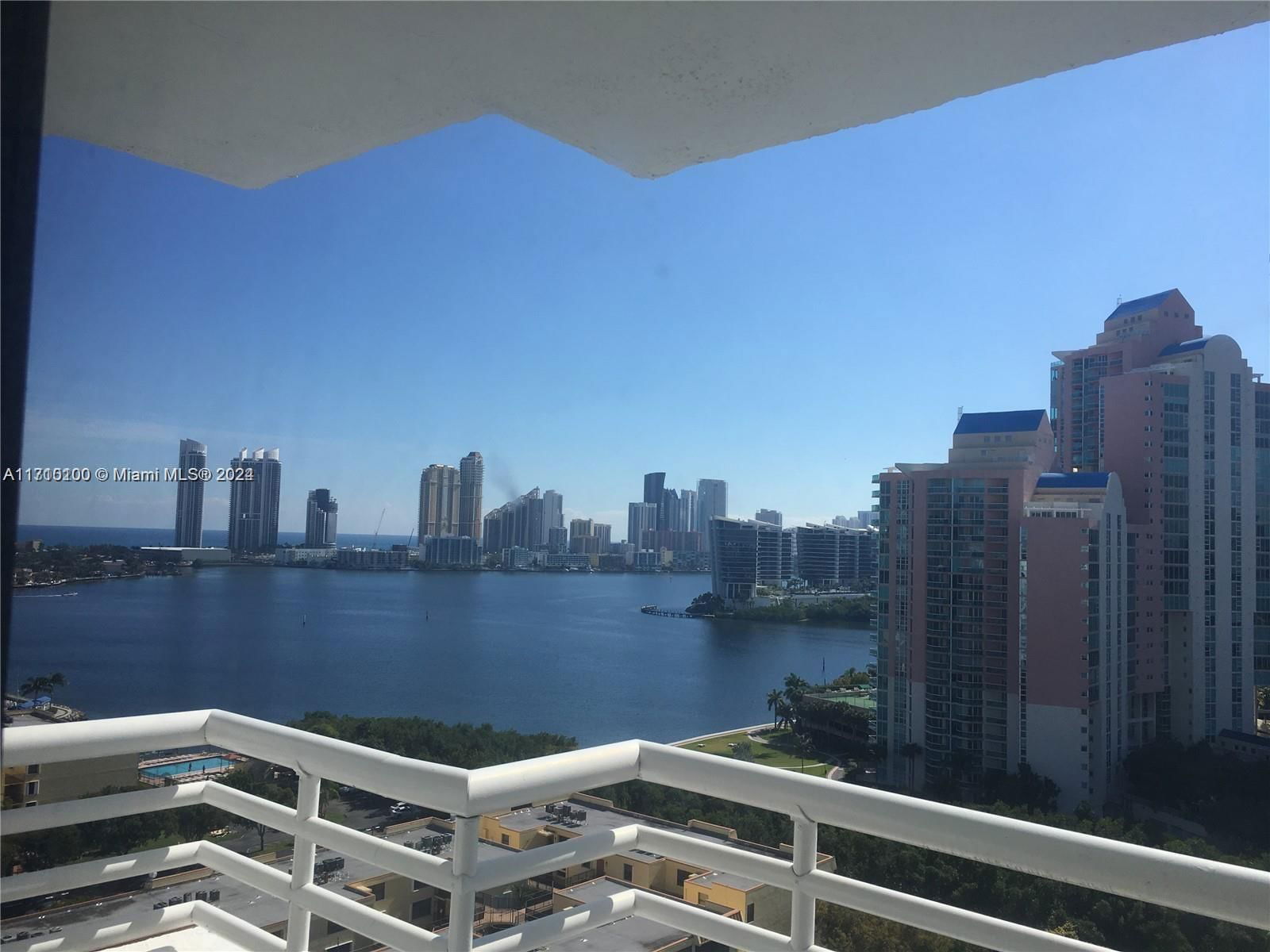 Real estate property located at 3300 192nd St #1814, Miami-Dade, PARC CENTRAL AVENTURA EAS, Aventura, FL