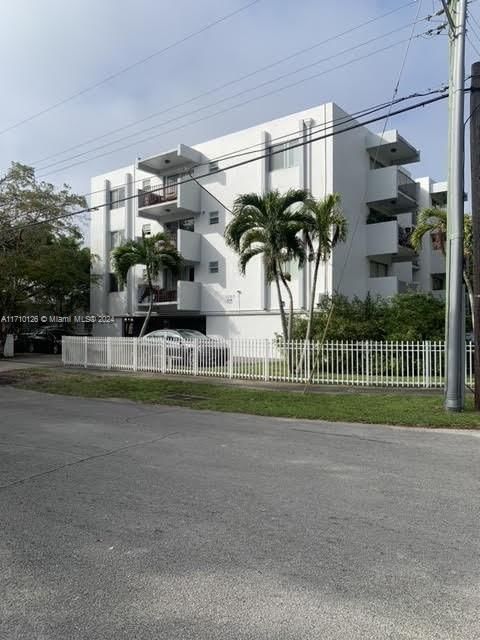 Real estate property located at 1090 129th St #202, Miami-Dade, ARCH CREEK LANDING CONDO, North Miami, FL