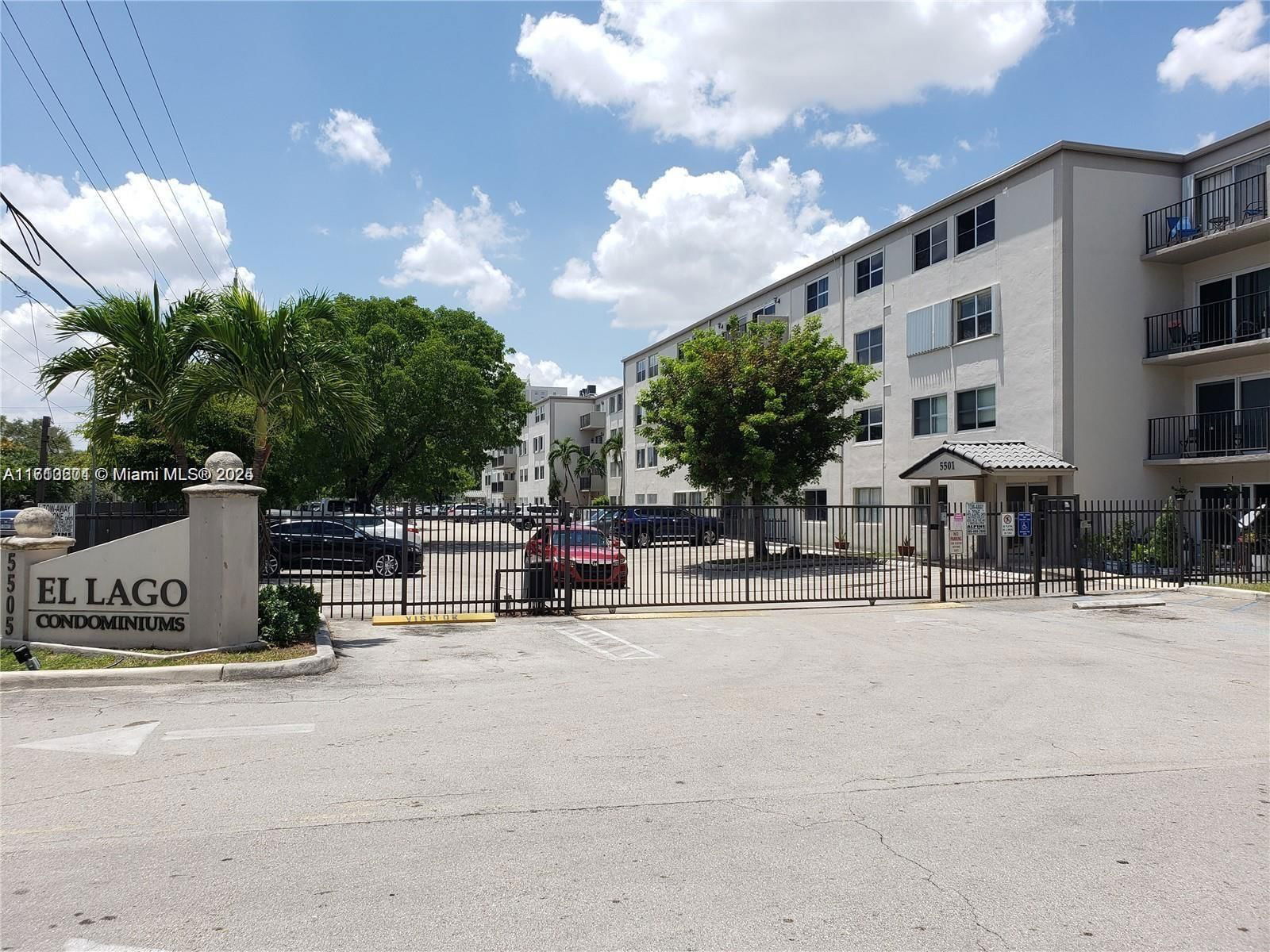 Real estate property located at 5505 7th St W412, Miami-Dade, EL LAGO CONDO, Miami, FL