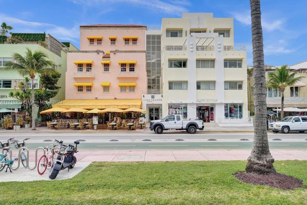 Real estate property located at 834 Ocean Dr #306, Miami-Dade, CASA GRANDE CONDO, Miami Beach, FL