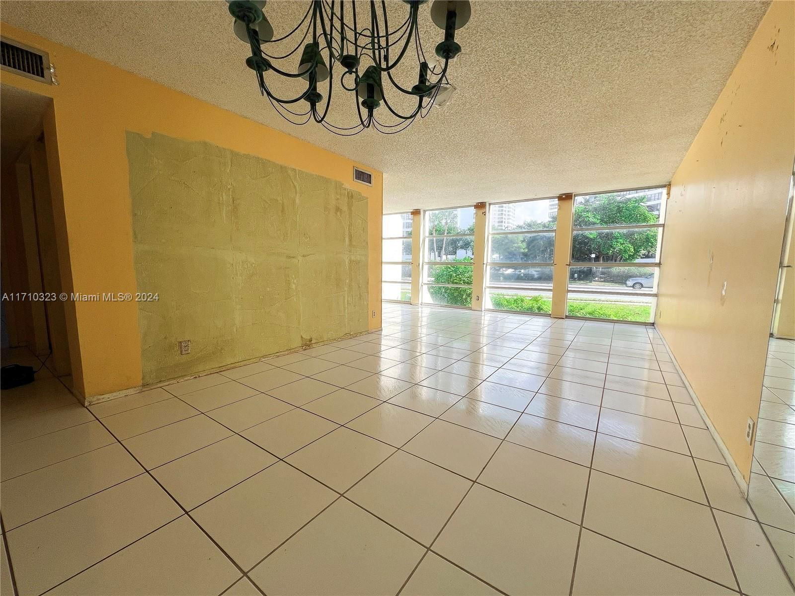 Real estate property located at 501 Three Islands Blvd #119, Broward, DESOTO PARK CONDO, Hallandale Beach, FL