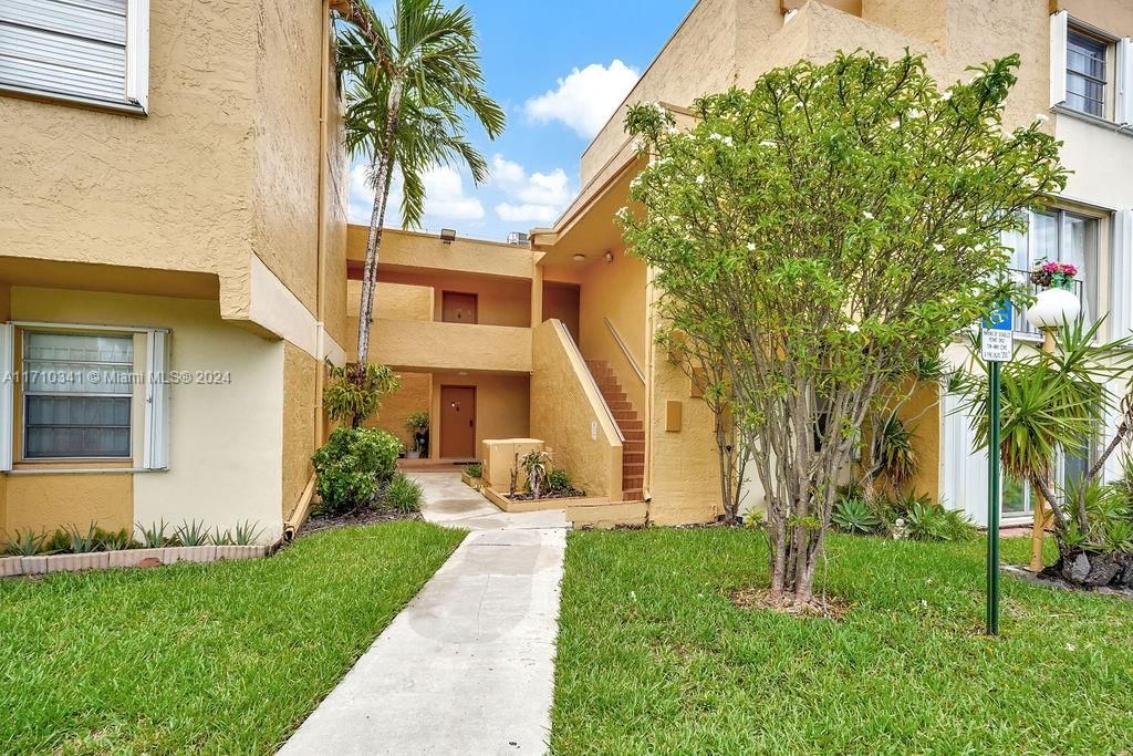 Real estate property located at 9301 4th St #114E, Miami-Dade, SOUTH WINDS CONDO, Miami, FL