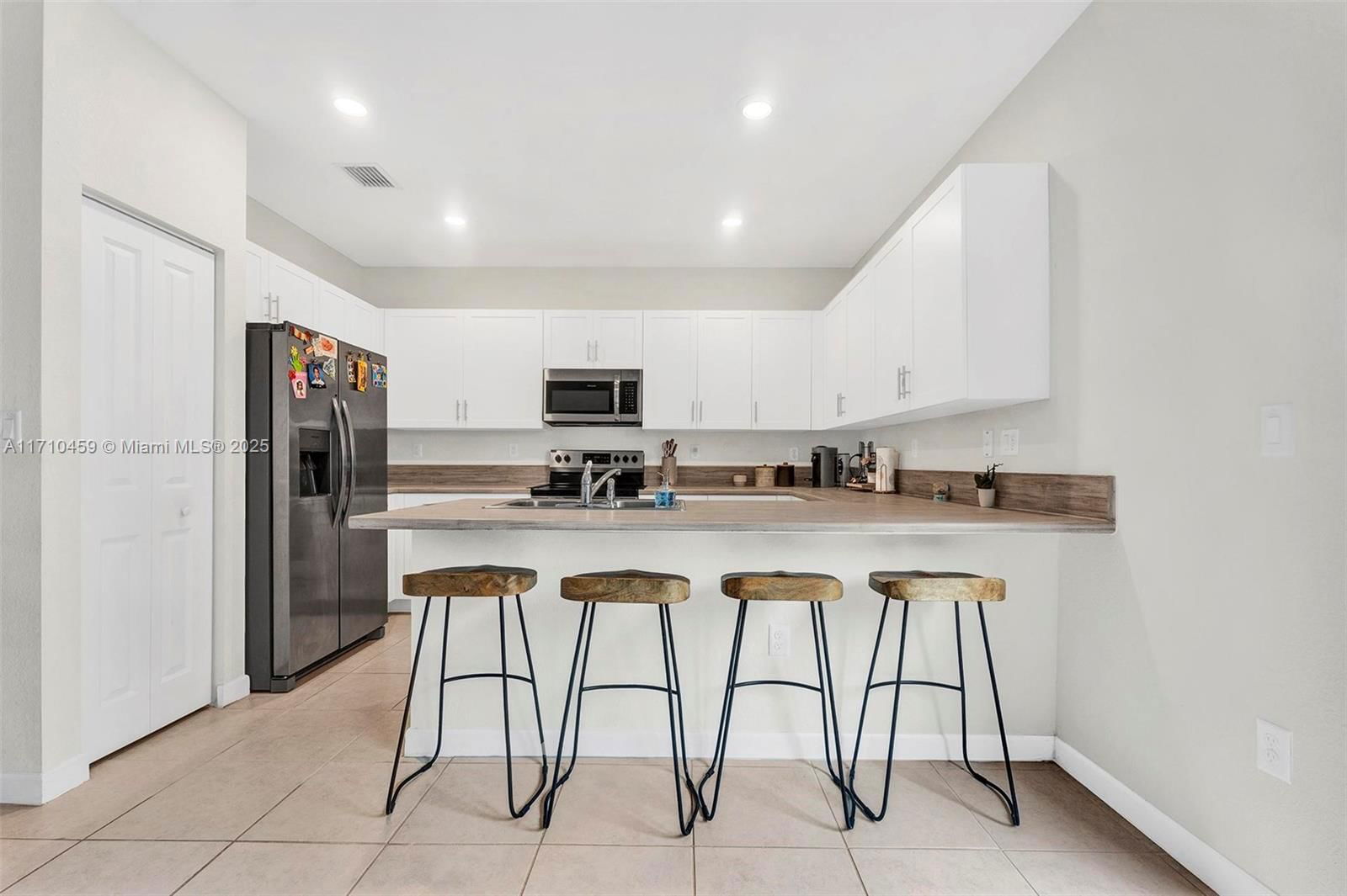 Real estate property located at 10017 228th Ter, Miami-dade, Enclave South Phase 2, Miami, FL