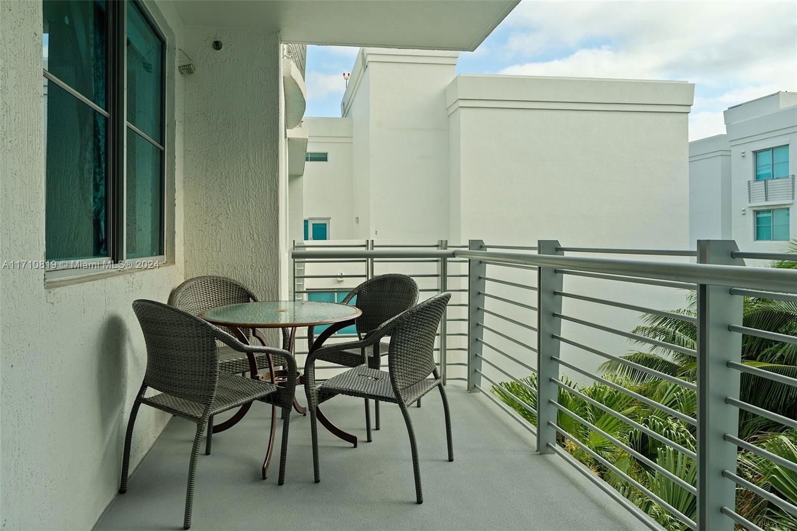 Real estate property located at 110 Washington Ave #1714, Miami-dade, The Cosmopolitan Residence, Miami Beach, FL