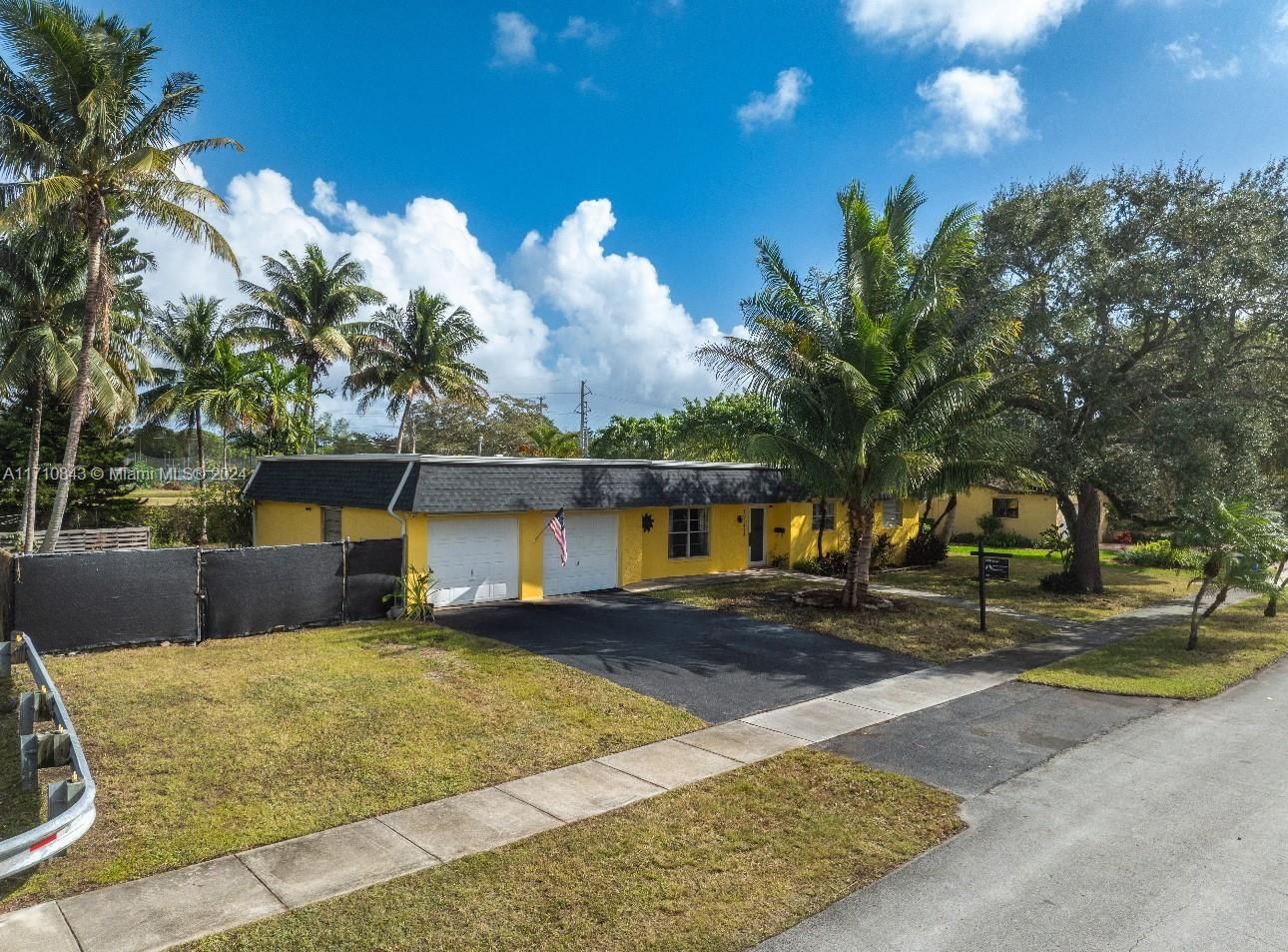 Real estate property located at 10541 102nd Ave, Miami-Dade, KENDALE SOUTH SEC 2 PART, Miami, FL