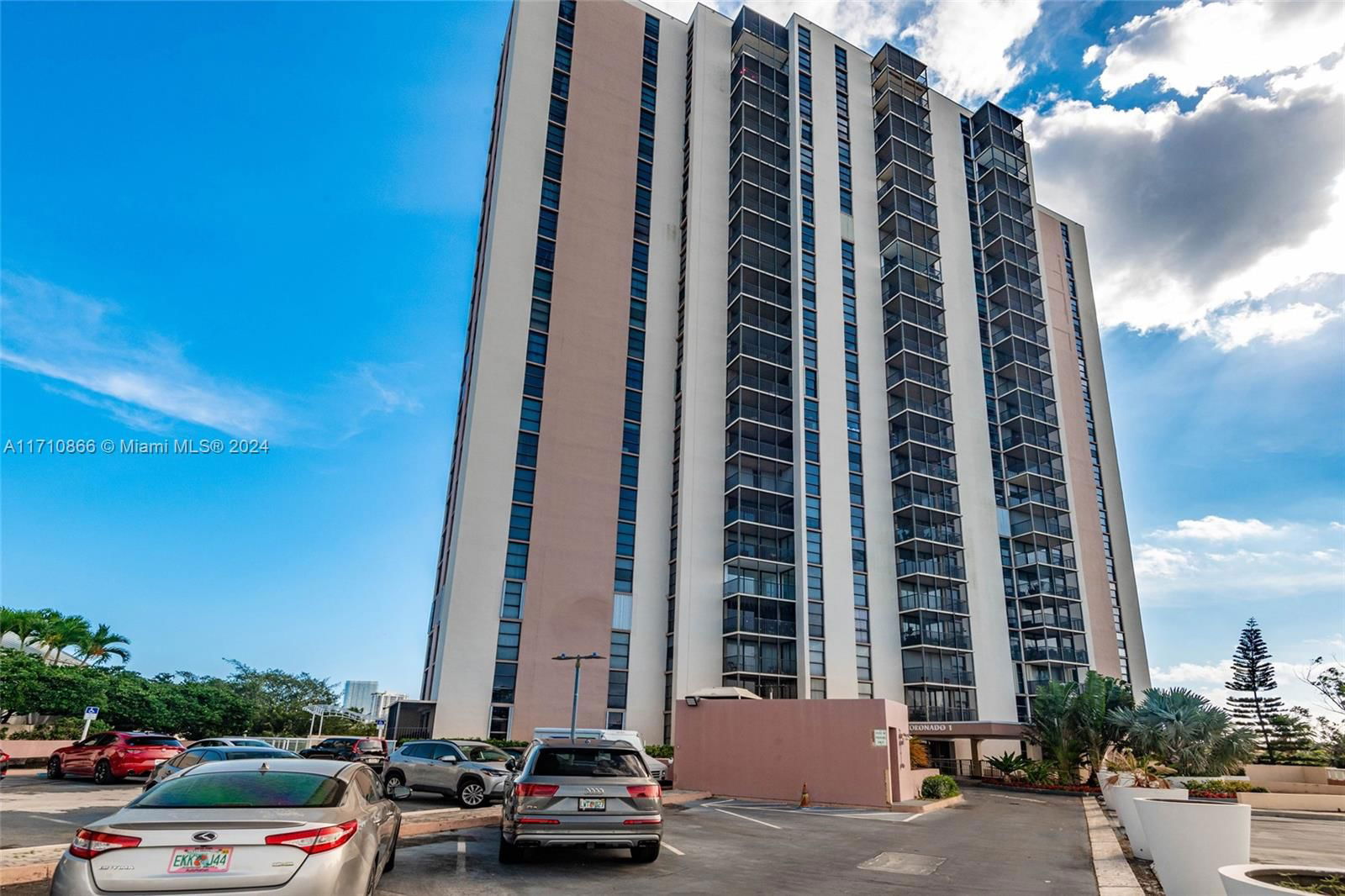 Real estate property located at 20335 Country Club Dr #909, Miami-Dade, CORONADO CONDO- TOWER II, Aventura, FL