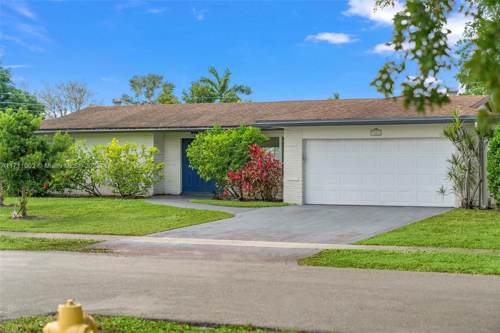 Real estate property located at 1081 74th Ter, Broward, MIRROR LAKE ESTATES SEC F, Plantation, FL