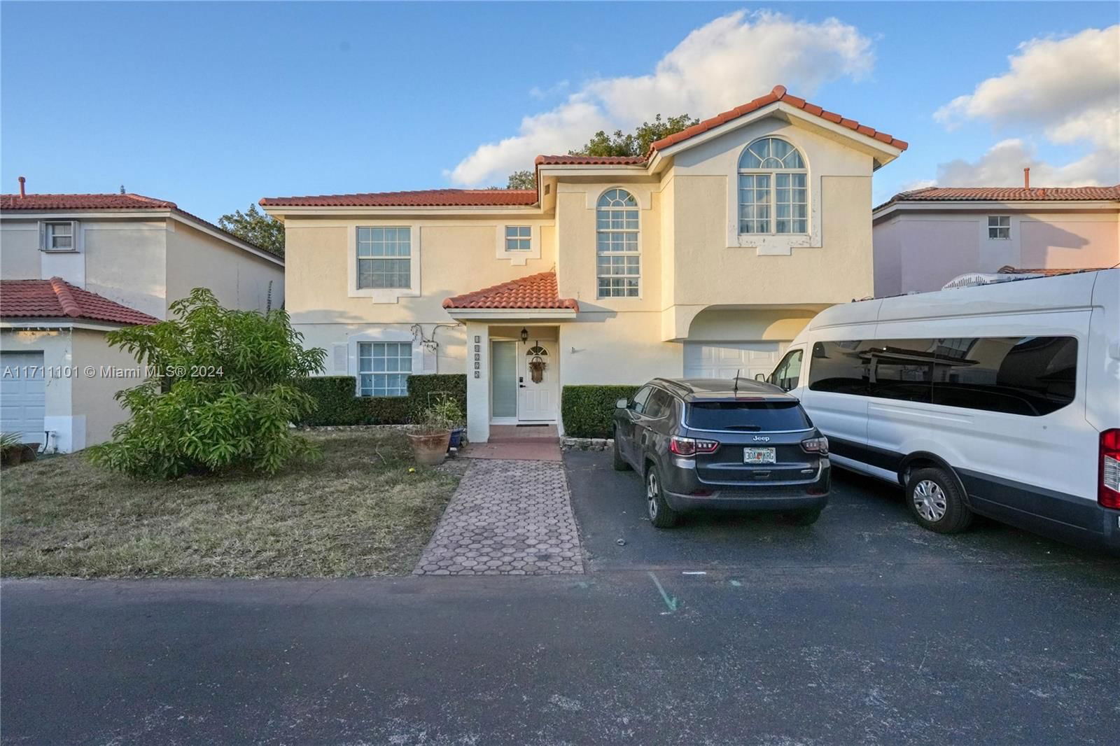 Real estate property located at 10225 57th Ter, Miami-Dade, DORAL PALMS, Doral, FL