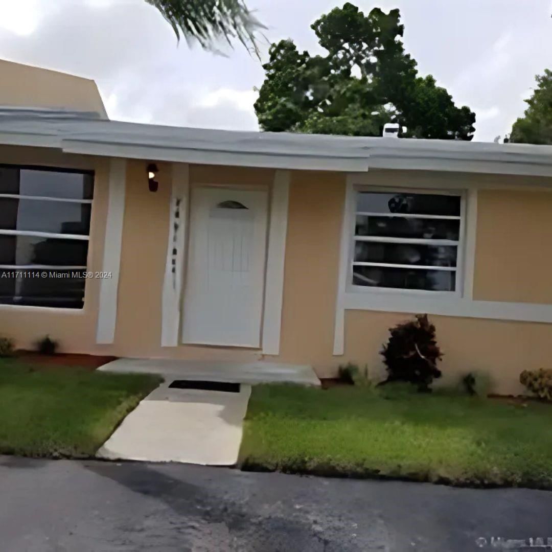 Real estate property located at 20816 103rd Pl, Miami-Dade, CUTLER CREEK CLUB SEC 1, Cutler Bay, FL