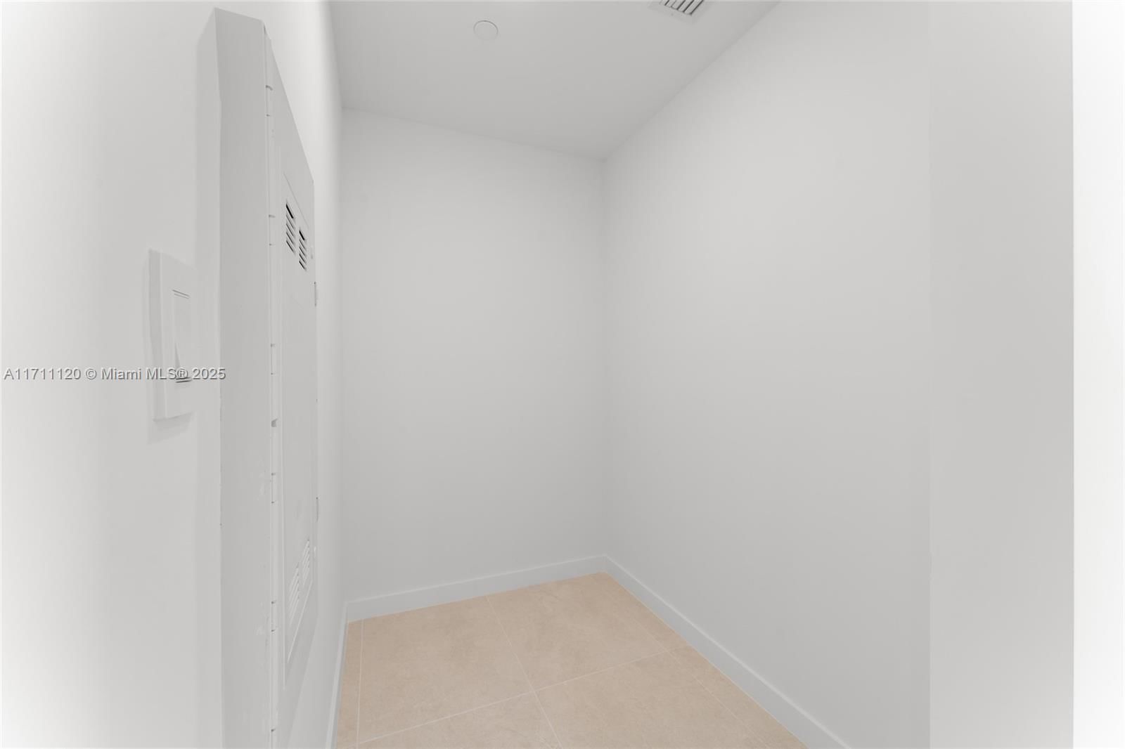Real estate property located at 2678 Tigertail Av #2001, Miami-dade, Mister C Residences, Miami, FL