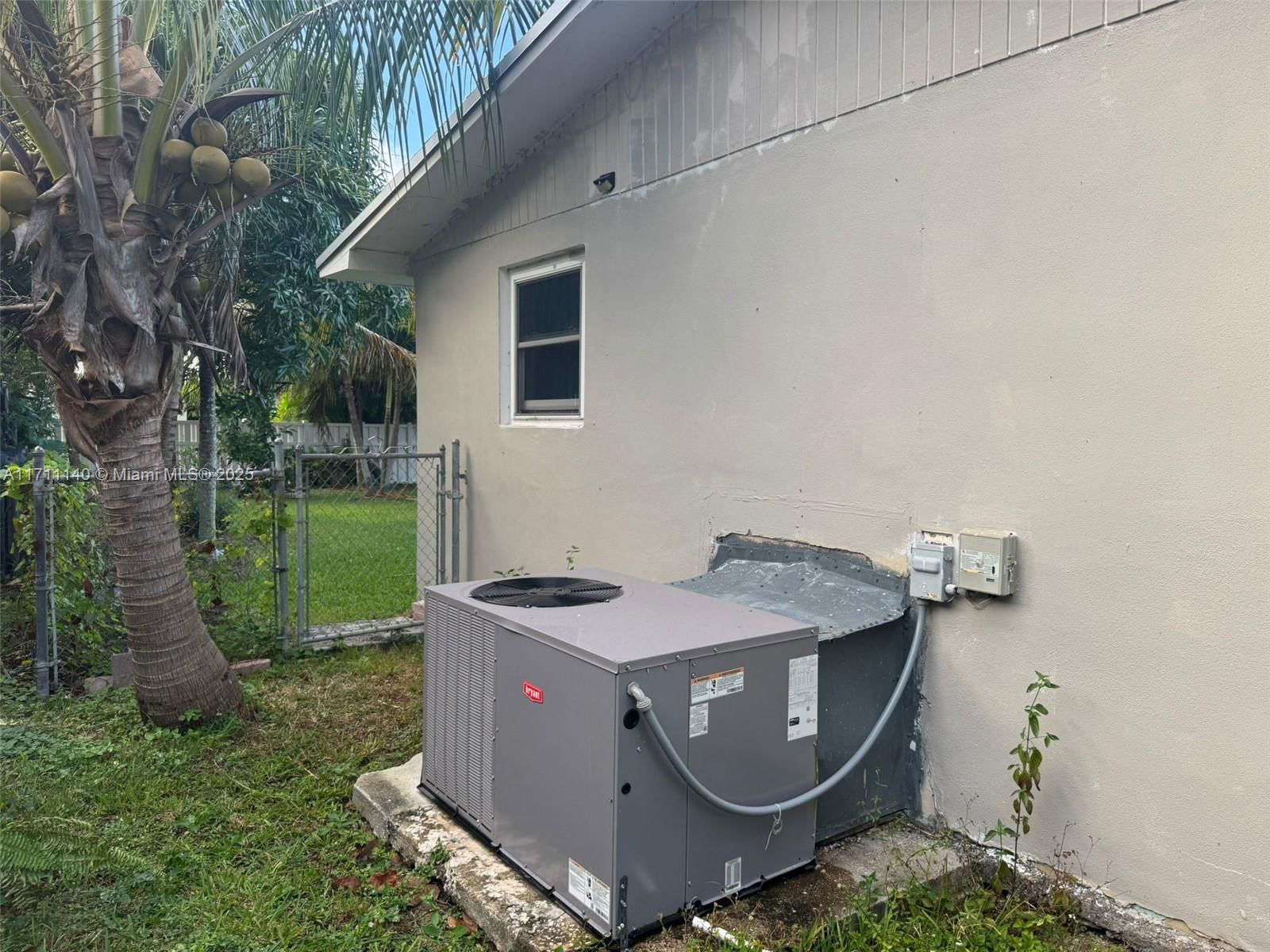 Real estate property located at 19900 87th Ave, Miami-dade, Cutler Ridge Pines, Cutler Bay, FL