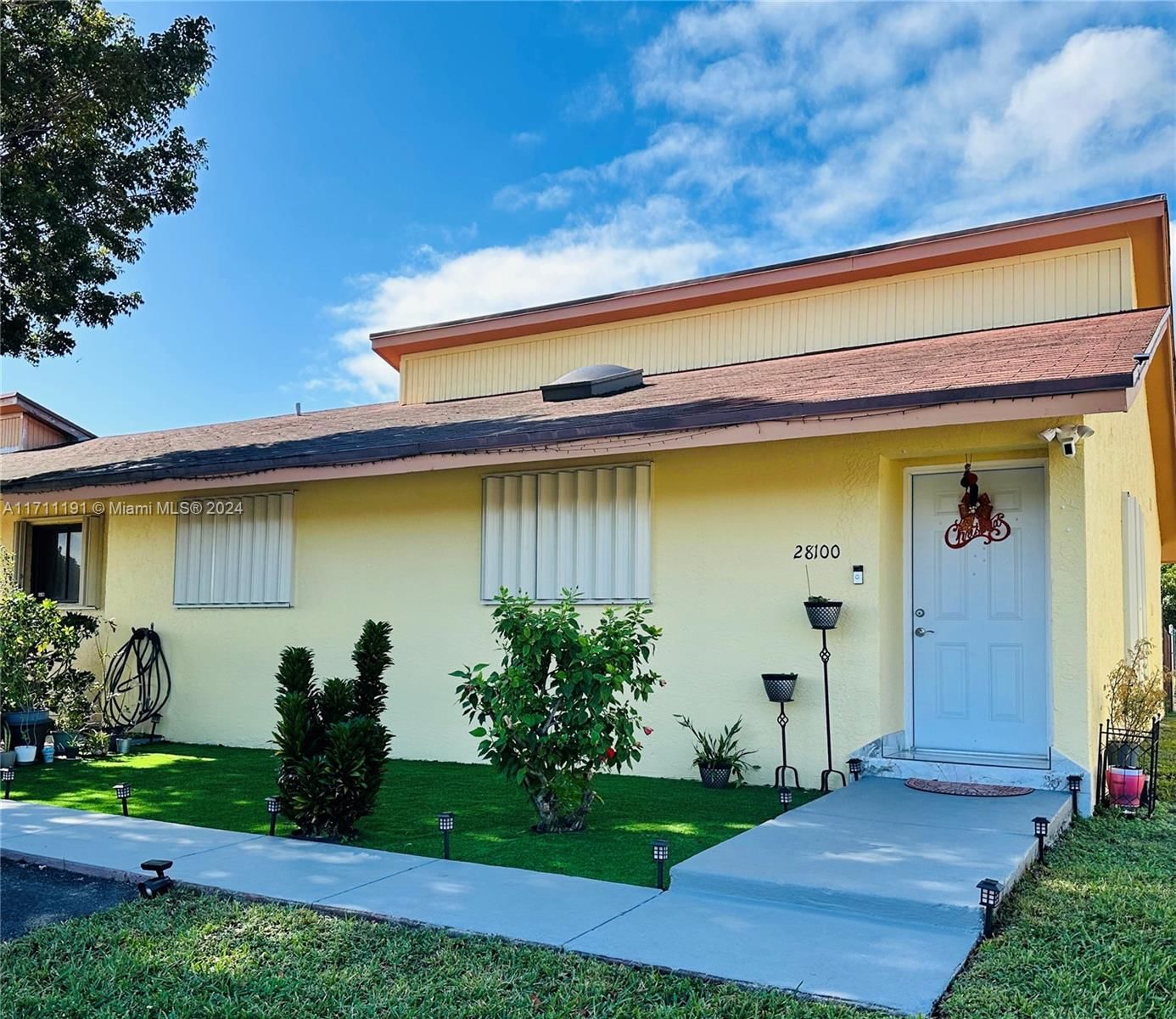 Real estate property located at 28100 141st Pl #28100, Miami-Dade, WATERSIDE TOWNHOMES SEC 1, Homestead, FL