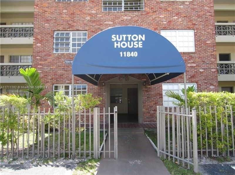 Real estate property located at 11840 19th Dr #21, Miami-Dade, SUTTON HOUSE CONDO, North Miami, FL