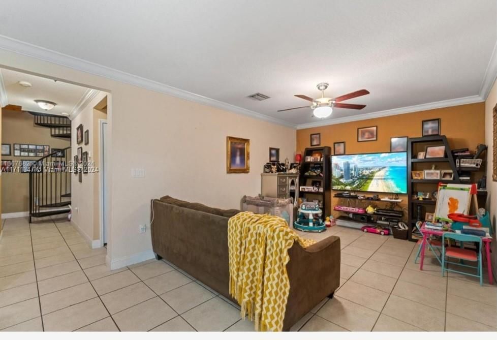 Real estate property located at 900 129th Pl #104, Miami-Dade, UNIVERSITY TRAIL CONDO, Miami, FL