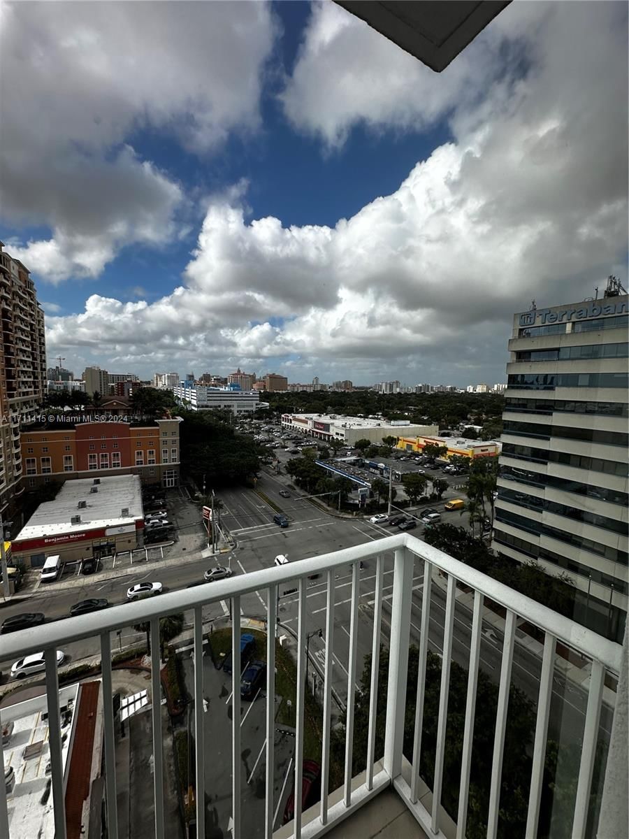 Real estate property located at 3180 22nd Ter #1107, Miami-Dade, MIDTOWN LOFTS CONDO, Miami, FL