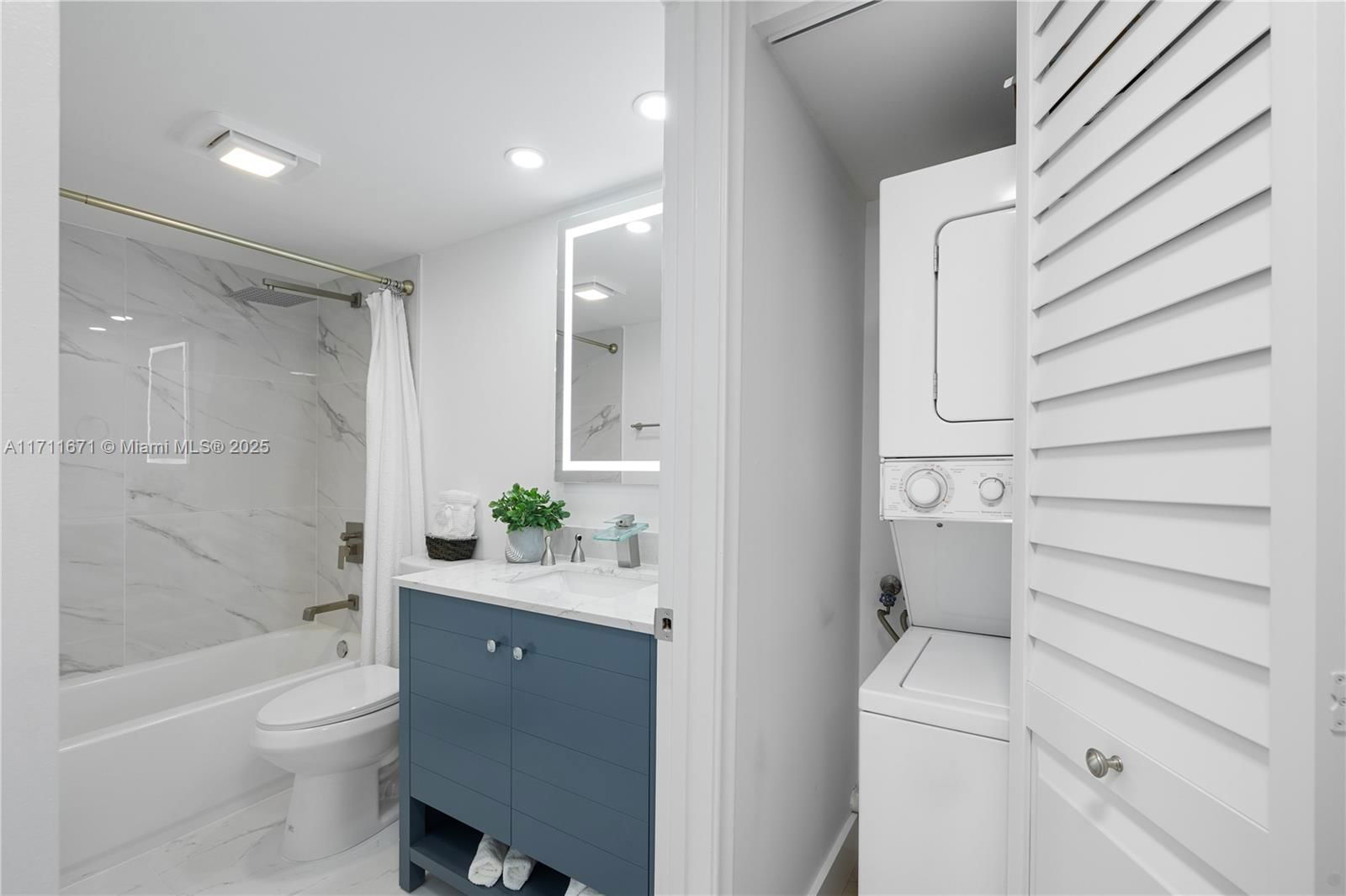 Real estate property located at 13000 15th Ct #111U, Broward, Ivanhoe East At Century V, Pembroke Pines, FL