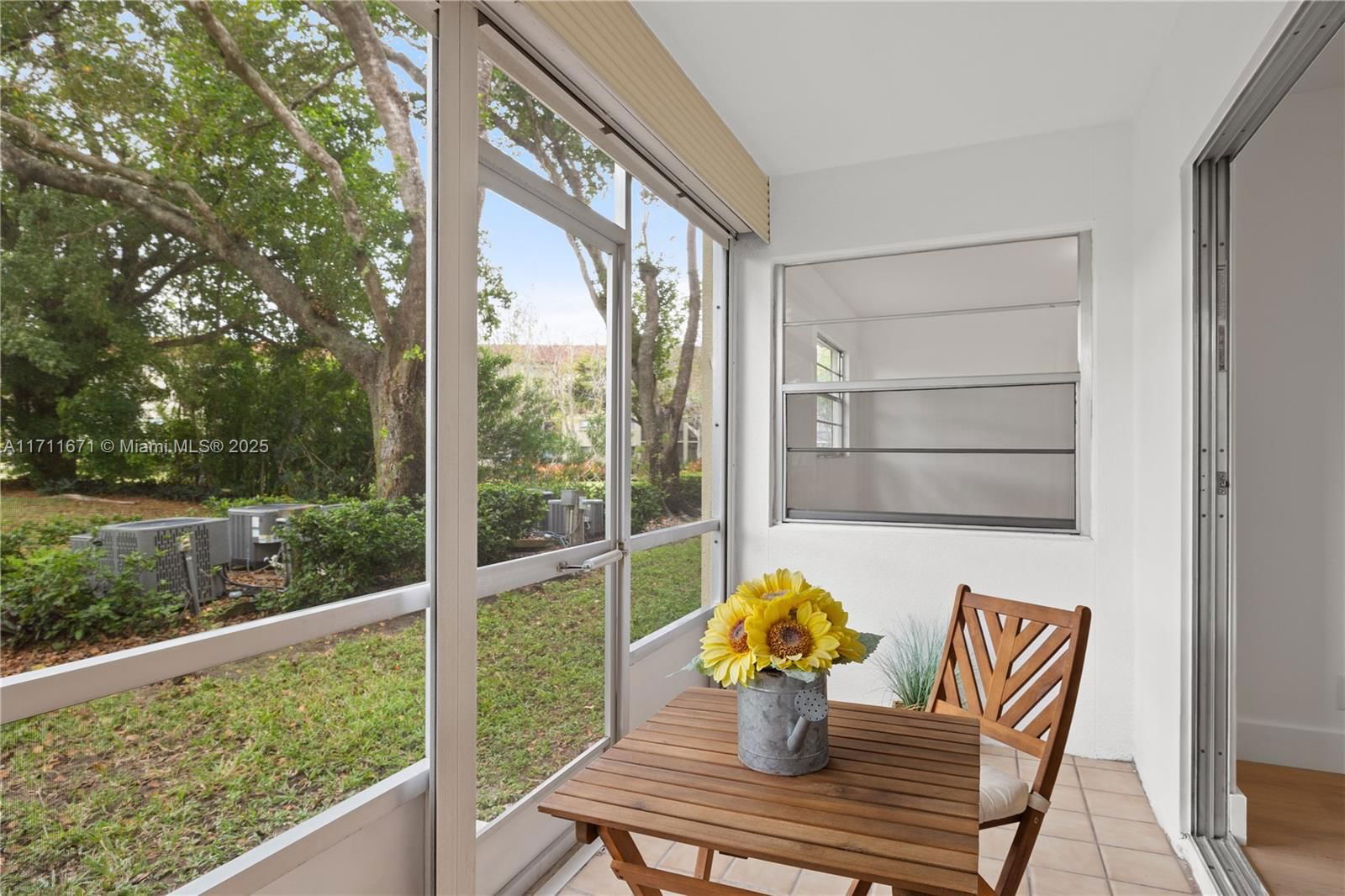 Real estate property located at 13000 15th Ct #111U, Broward, Ivanhoe East At Century V, Pembroke Pines, FL