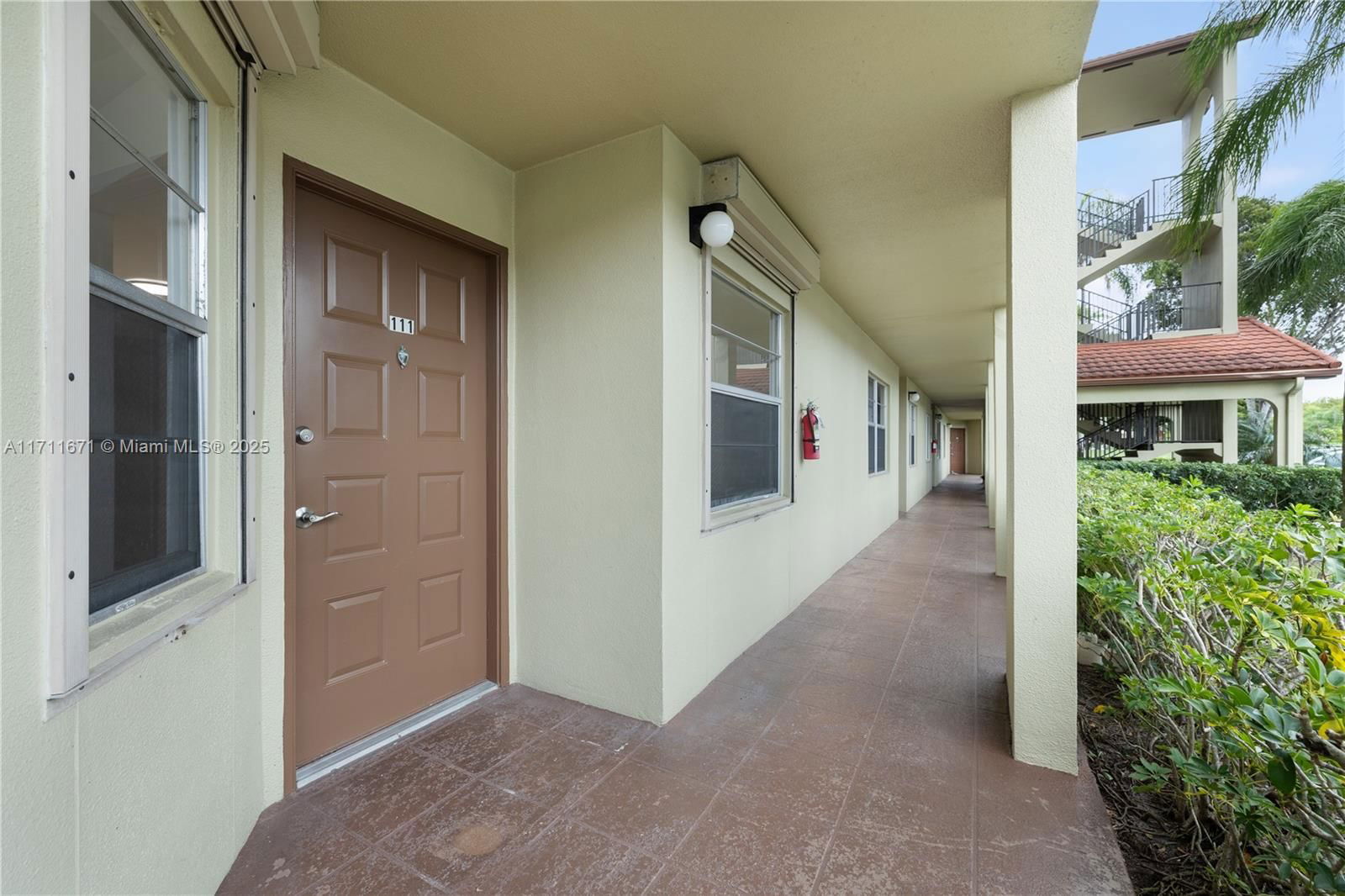 Real estate property located at 13000 15th Ct #111U, Broward, Ivanhoe East At Century V, Pembroke Pines, FL