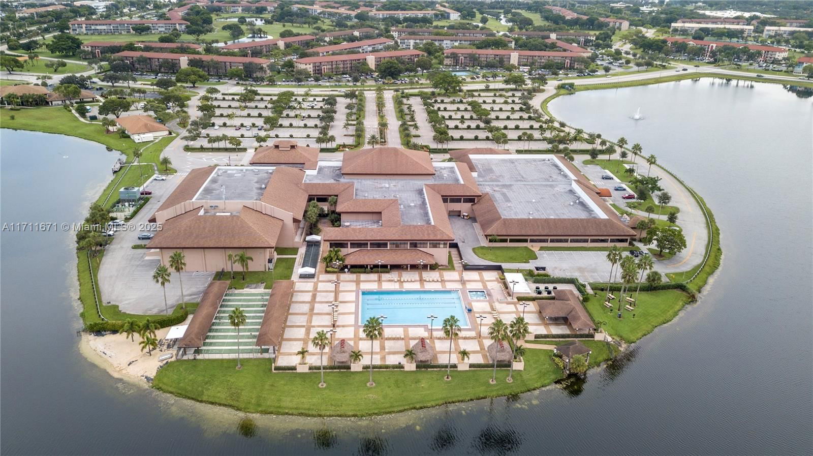 Real estate property located at 13000 15th Ct #111U, Broward, Ivanhoe East At Century V, Pembroke Pines, FL