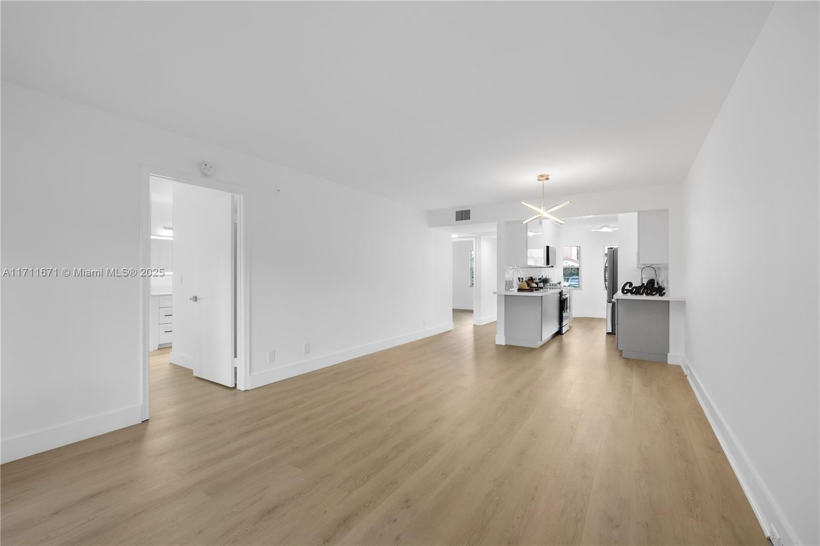 Real estate property located at 13000 15th Ct #111U, Broward, Ivanhoe East At Century V, Pembroke Pines, FL
