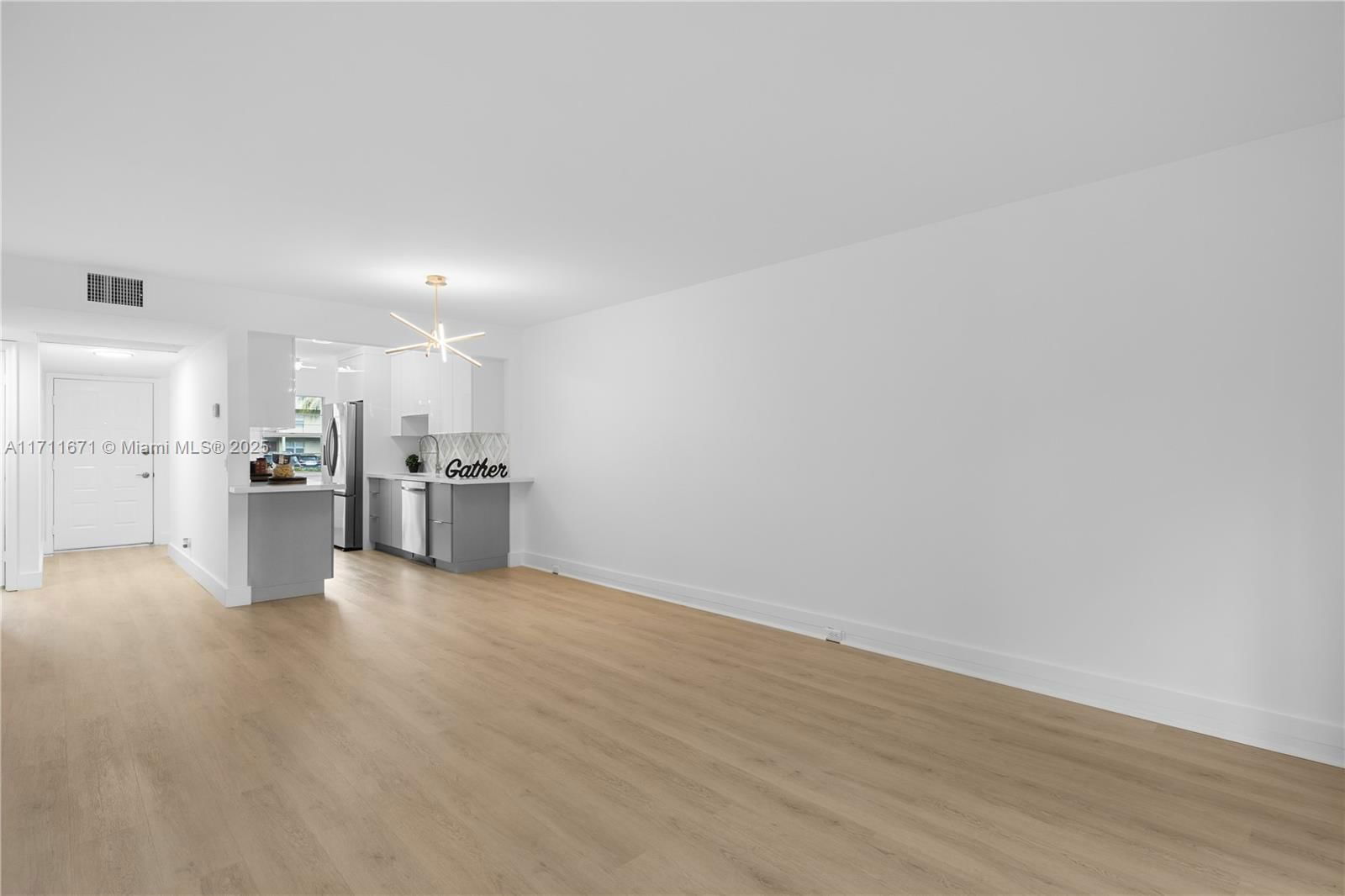 Real estate property located at 13000 15th Ct #111U, Broward, Ivanhoe East At Century V, Pembroke Pines, FL