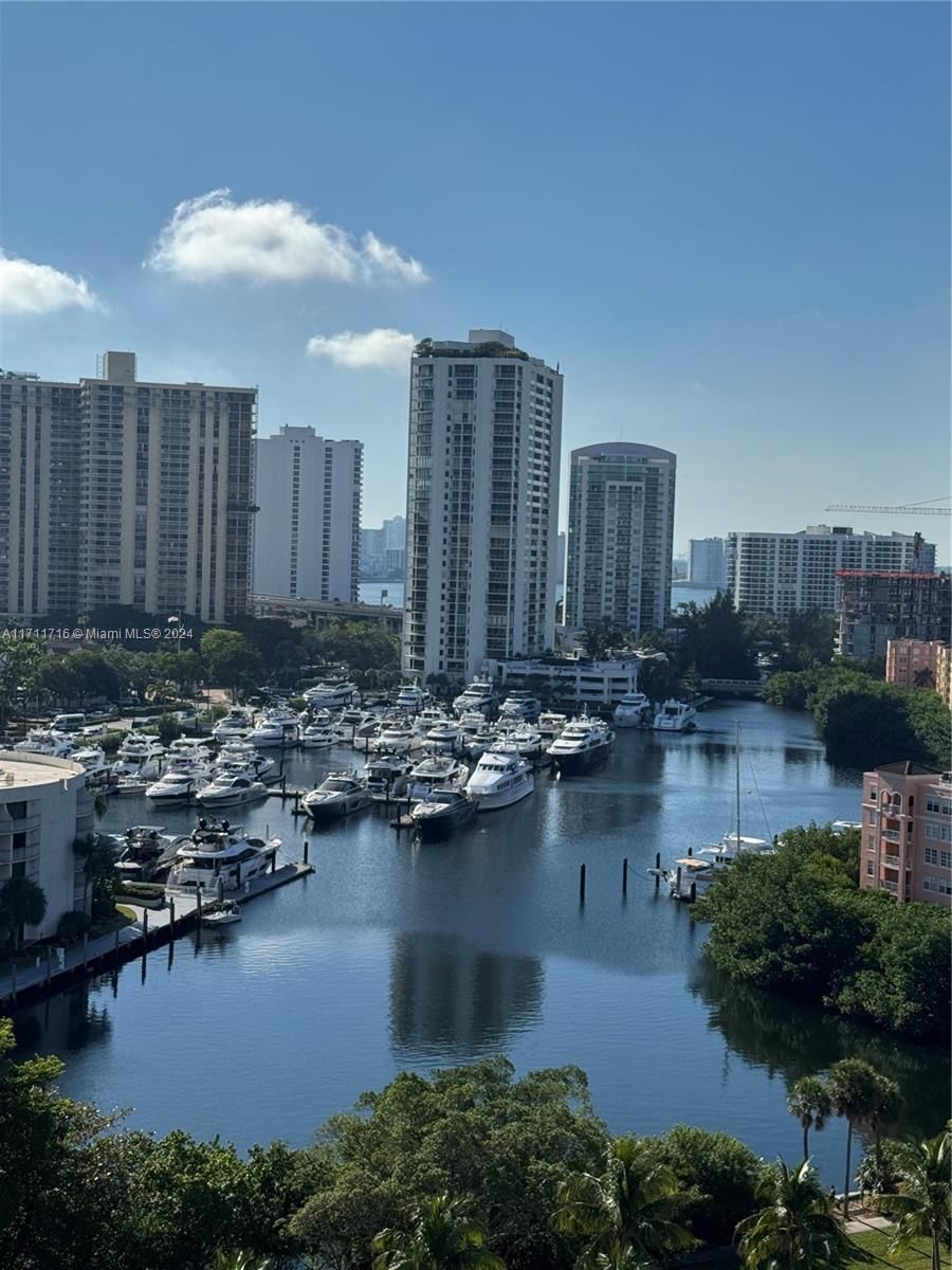 Real estate property located at , Miami-Dade, TURNBERRY VILLAGE SO TOWE, Aventura, FL