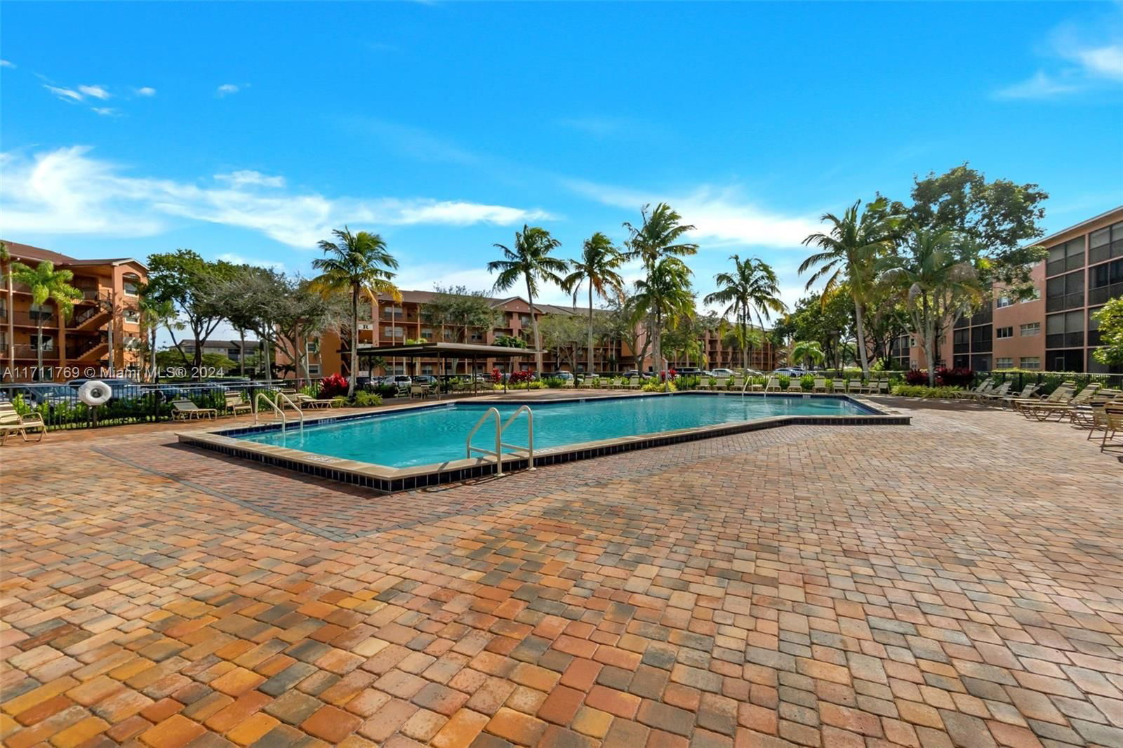 Real estate property located at 601 141st Ave #104P, Broward, Plymouth At Century Villa, Pembroke Pines, FL