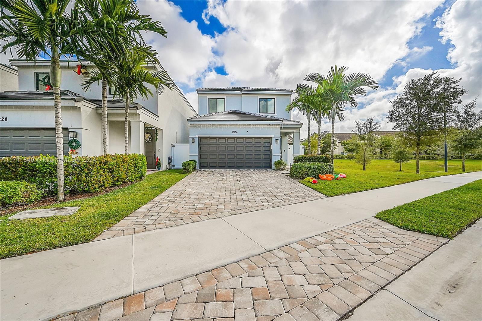 Real estate property located at 224 36th Ave, Broward, RESIDENCES AT PALM AIRE, Pompano Beach, FL