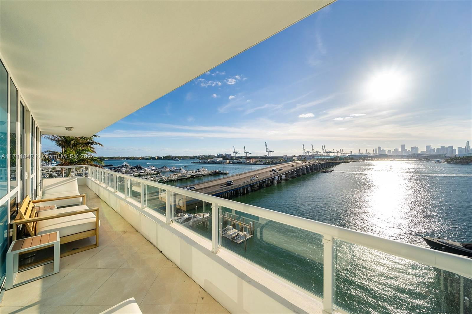 Real estate property located at 520 West Ave #701, Miami-Dade, THE BENTLEY BAY CONDO, Miami Beach, FL