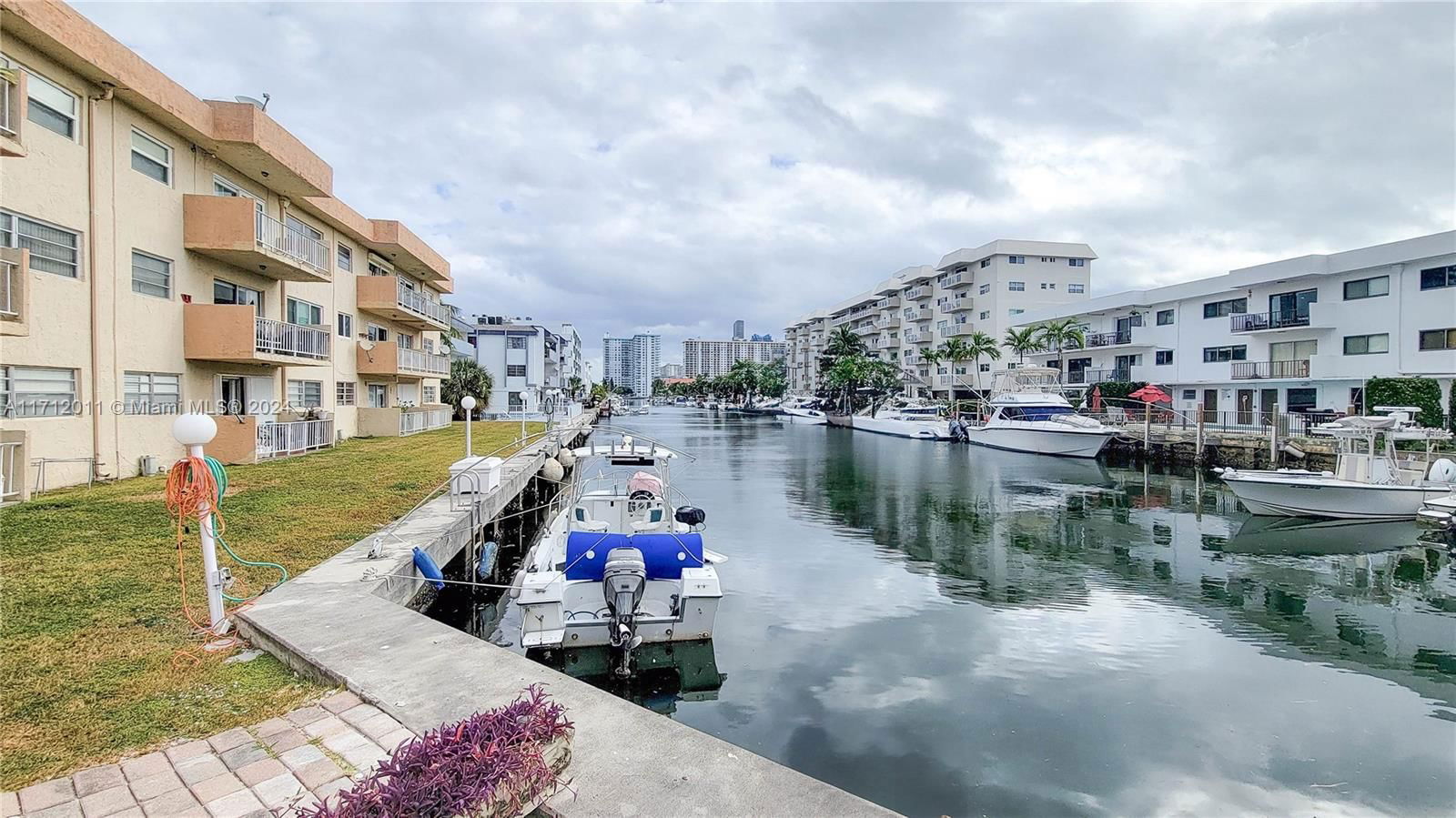 Real estate property located at 3522 171st St #308, Miami-Dade, RIVIERA ISLES CONDO, North Miami Beach, FL