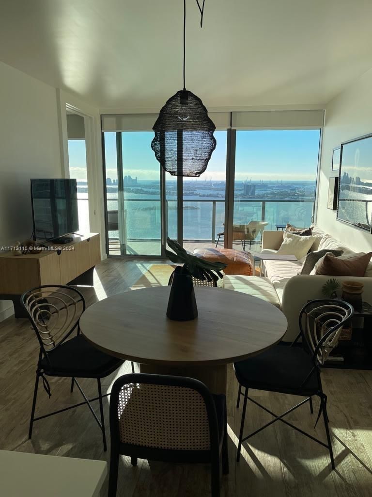 Real estate property located at 650 32nd St #3606, Miami-dade, Paraiso Bay Condo, Miami, FL