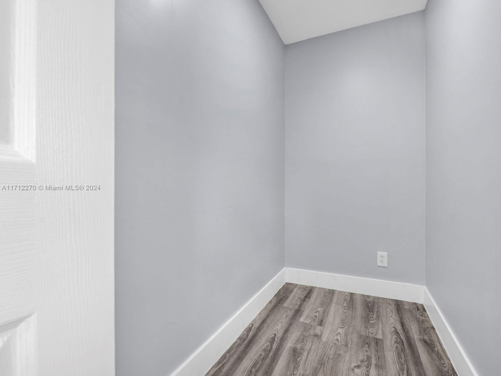 Real estate property located at 1633 5th Ave, Broward, Progresso, Fort Lauderdale, FL