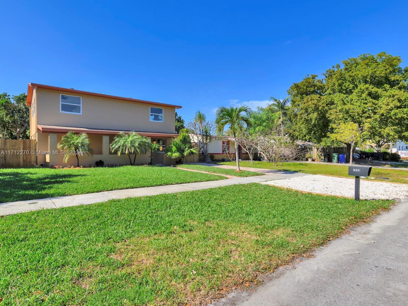 Real estate property located at 1633 5th Ave, Broward, Progresso, Fort Lauderdale, FL