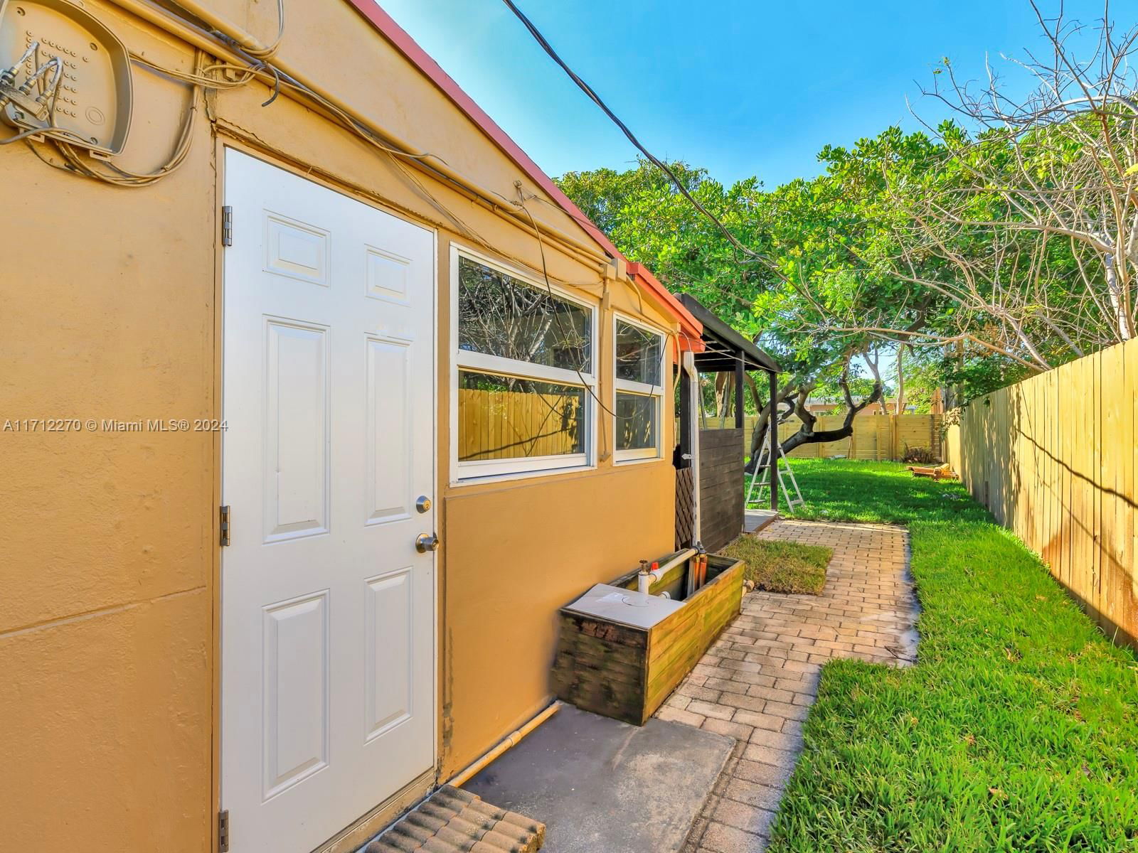 Real estate property located at 1633 5th Ave, Broward, Progresso, Fort Lauderdale, FL