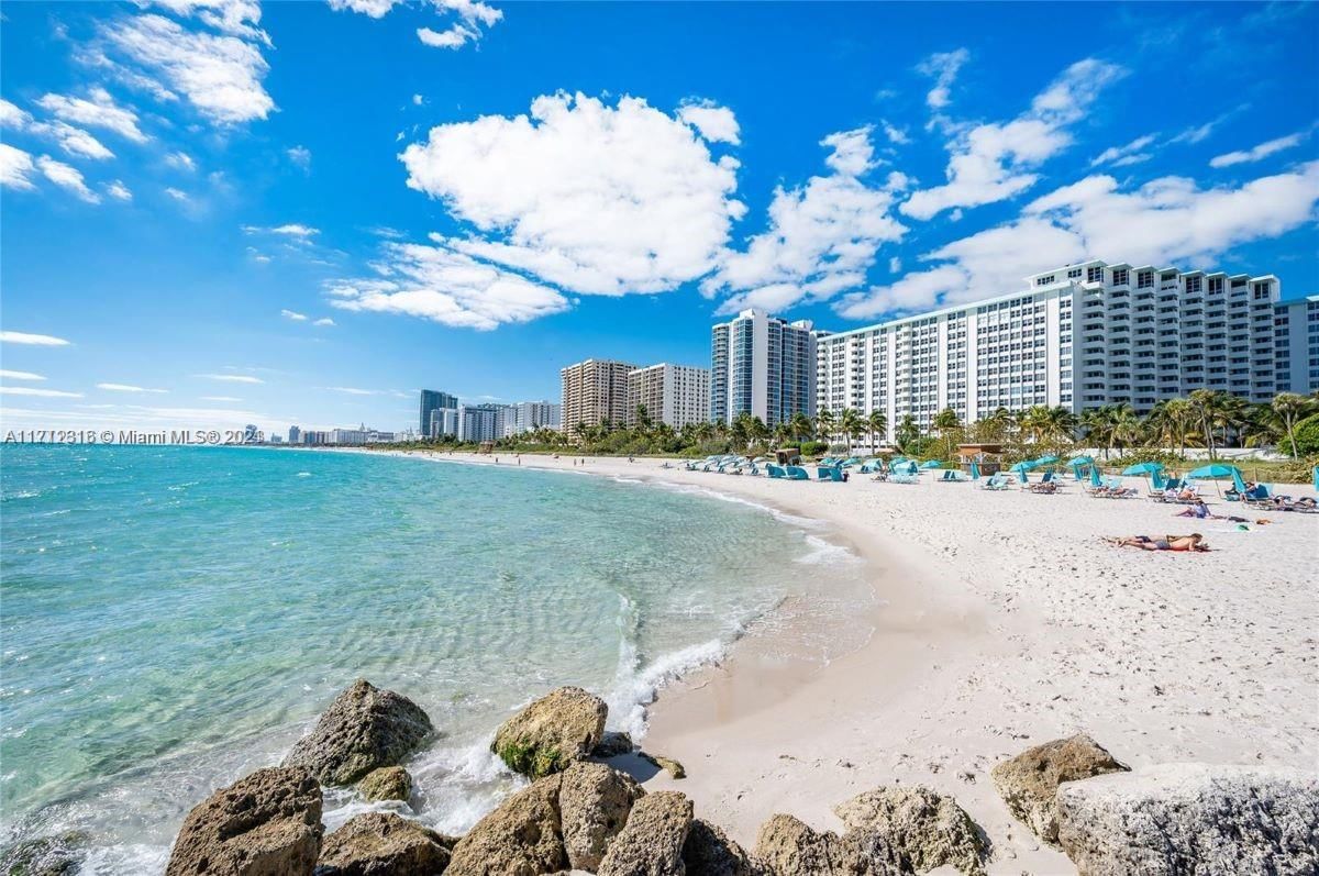 Real estate property located at 2899 Collins Ave #1516, Miami-Dade, TRITON TOWER CONDO, Miami Beach, FL