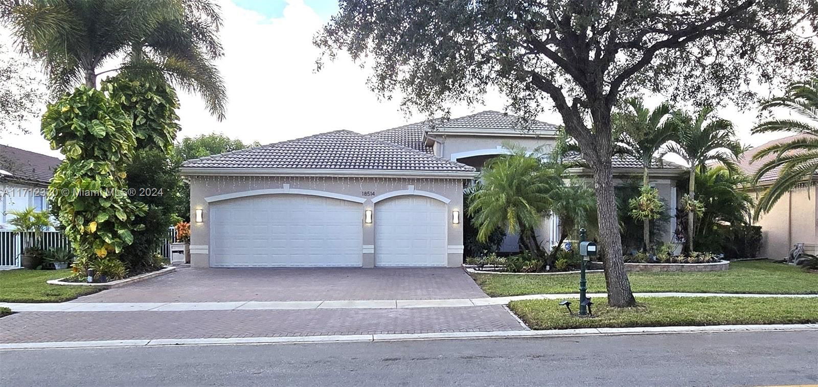 Real estate property located at 18514 47th Ct, Broward, SUNSET LAKES PLAT THREE, Miramar, FL