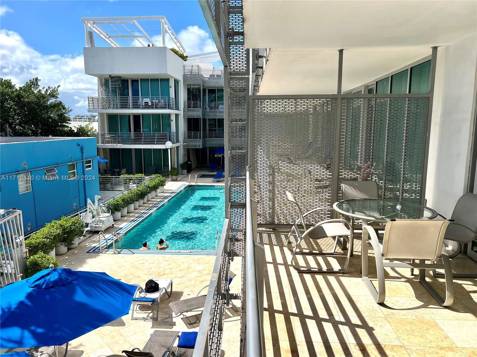 Real estate property located at 1437 Collins Ave #306, Miami-Dade, DE SOLEIL S BCH RESIDENTI, Miami Beach, FL