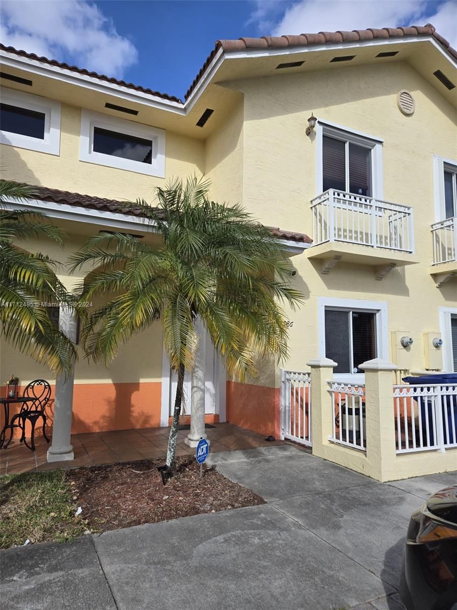 Real estate property located at 17986 74th Ct #17986, Miami-Dade, TUSCAN LAKE VILLAS, Hialeah, FL