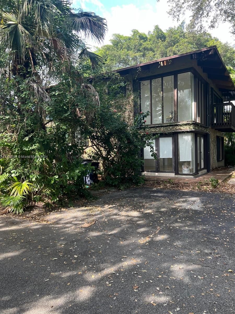 Real estate property located at 6565 55th Ln, Miami-dade, Forest Cove, South Miami, FL