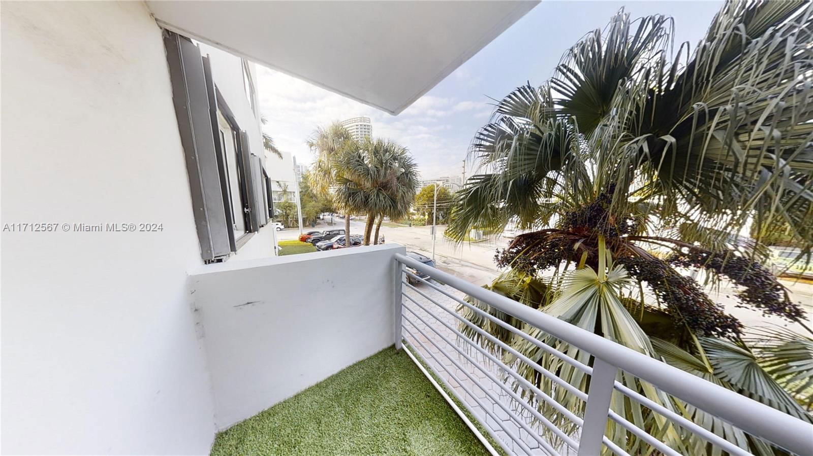 Real estate property located at 1605 Bay Rd #202, Miami-Dade, BAY POINT EAST CONDO, Miami Beach, FL