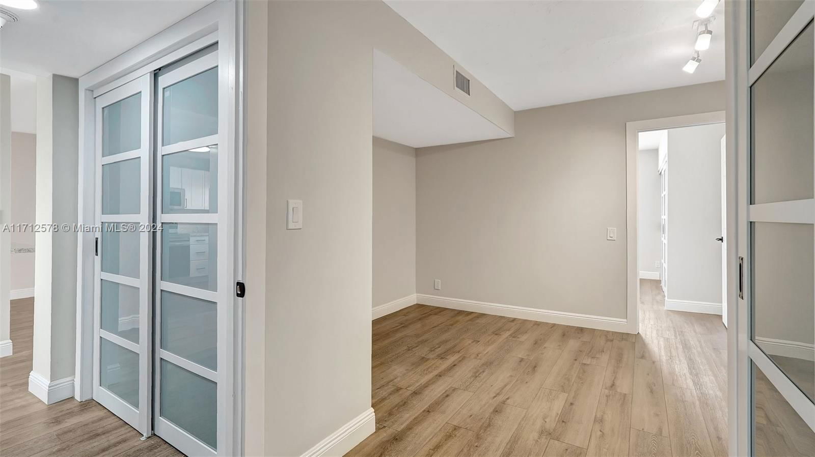 Real estate property located at 2200 33rd Ave #17H, Broward, White Egret Condo, Fort Lauderdale, FL